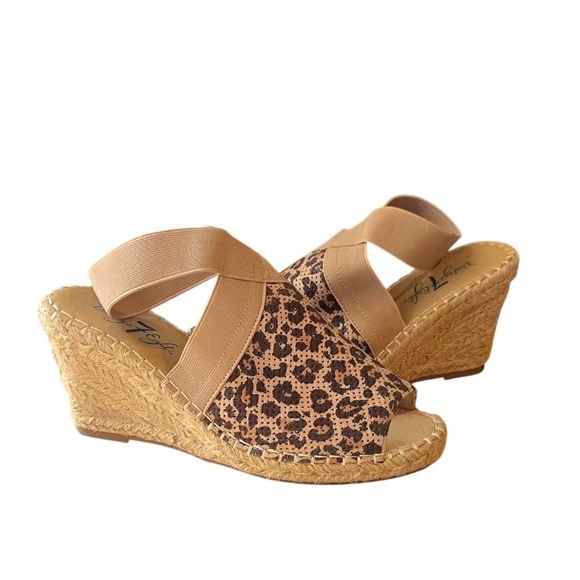 Vintage 7 Eight Shoes - Size 7.5 Vintage 7 Eight Peep Toe Wedge Heel Animal Print Ankle Strap No Box
